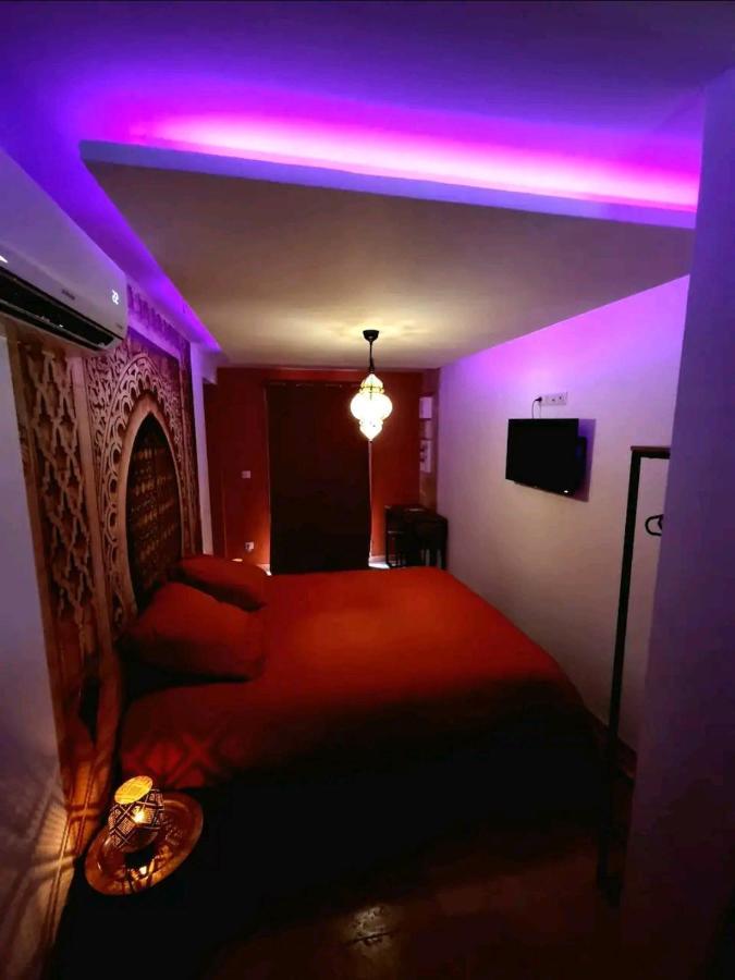 Suite Jaccuzzi En Camargue ميناء سانت-لويس-دو-رون المظهر الخارجي الصورة
